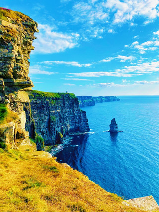 Step into Kilkenny and experience the historical charm and captivating scenery of this Irish town.