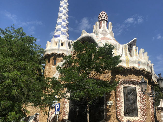 마치 헨젤과 그레텔 과자의 집에 온듯한 공원 🇪🇸