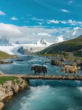 Thank you, Bai Jingting! I rarely use the word "awe-inspiring" to describe a place!