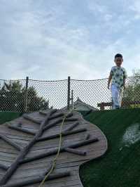 住進學校裡！夏日避暑帶娃就來這兒
