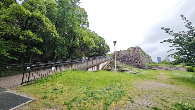 真係估唔到，落住小雨遊大阪城公園竟然咁浪漫