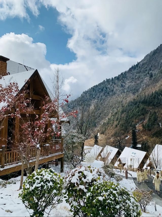 天然溫泉同雪花嘅奇妙碰撞！
