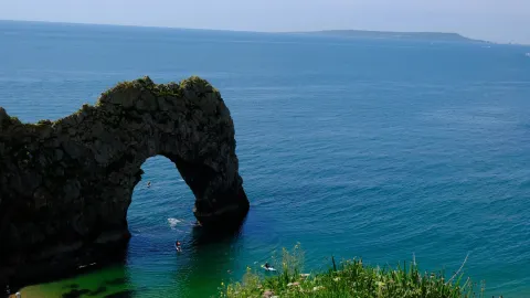 Durdle Door near London — traveler post in Waterloo