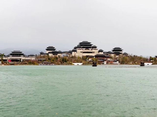 穿越千年,探秘漢中興漢勝境,開啟一場沉浸式漢風奇幻之旅! 穿越千年,探秘漢中興漢勝境,開啟一場沉浸式漢風奇幻之旅!