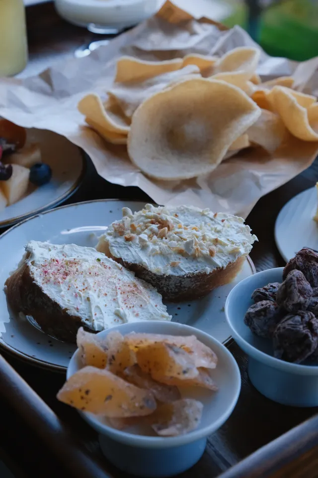 這扇窗景滿足了我對瀘沽湖的一切想像