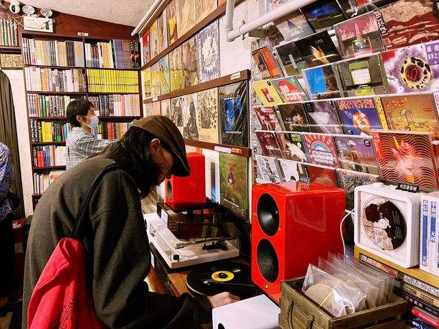 一間裝潢有靈魂的咖啡廳,在華僑城 一間裝潢有靈魂的咖啡廳,在華僑城