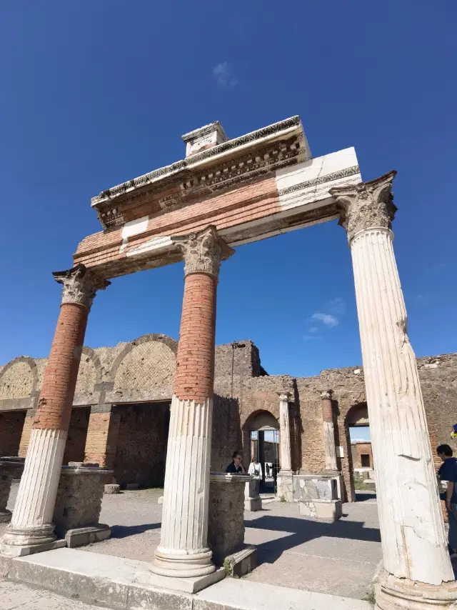 Must-visit in Naples! The National Archaeological Museum Ultimate Guide