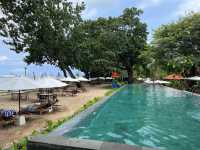 Beautiful Resort with Potential for Improvement