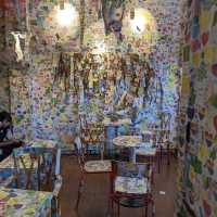 【ハノイ】沢山のカラフルな付箋に囲まれて過ごす🌈新感覚cafe☕️