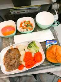 รีวิวอาหารบนเครื่องบิน Eva Air 