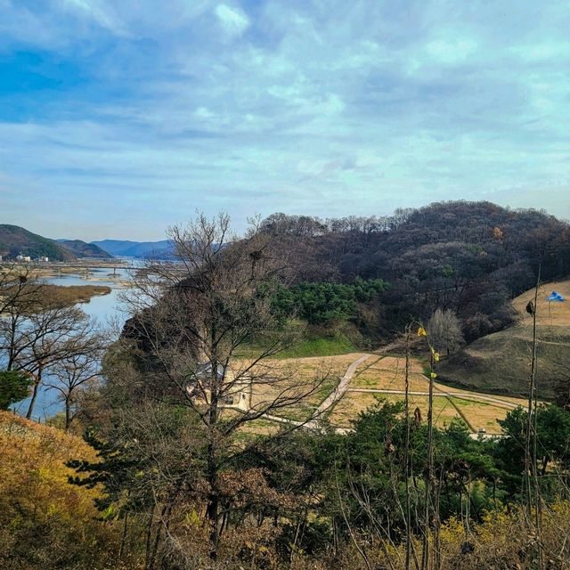 여행 가는 달 공주 필수여행지 아름다운 공산성
