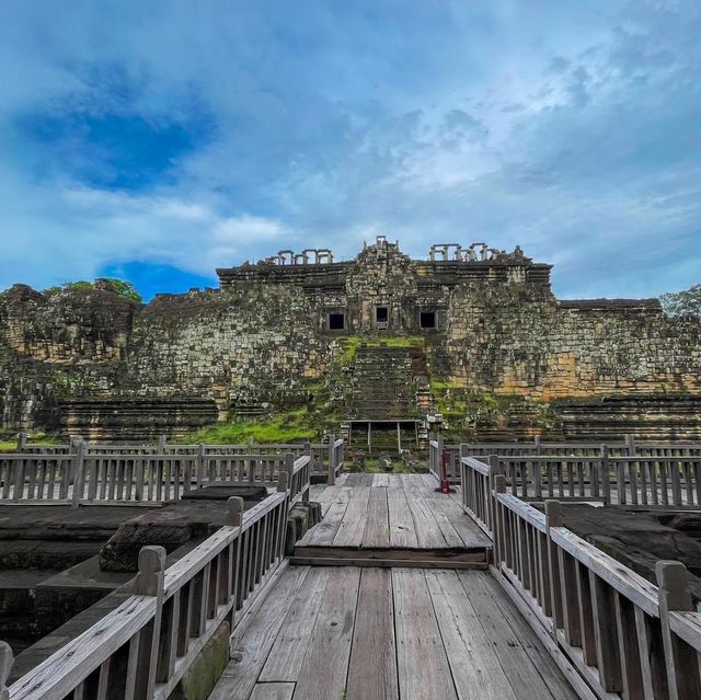 The Beauty of Baphuon Temple in SiemReap