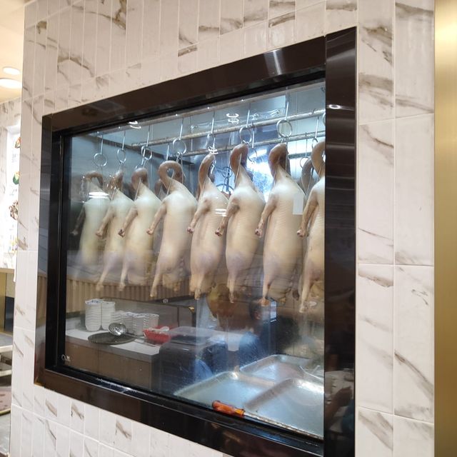 燒鵝髀🐦好好味😋