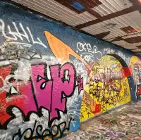 悉尼大學校園內的塗鴉隧道🎨🎭