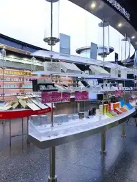 嶄新消閒娛樂商場