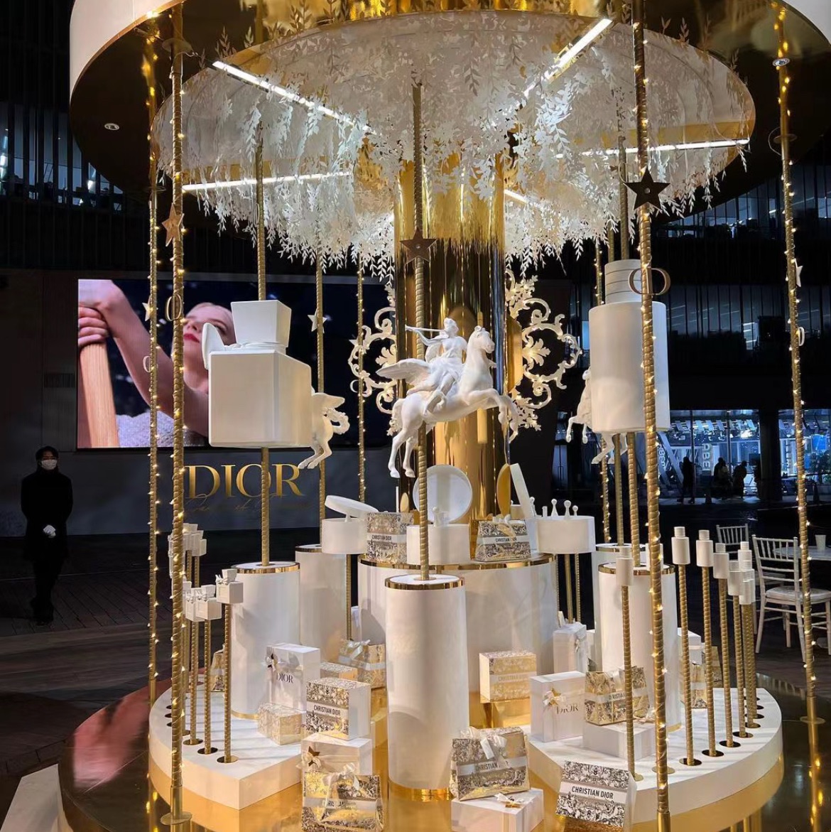 ディオールの限定イベント「ガーデン オブ ドリームズ」 | Trip.com 六本木