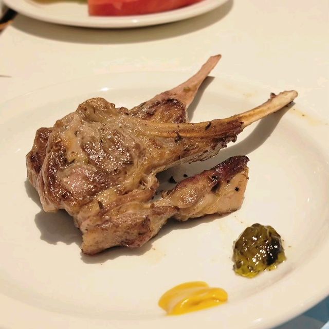 「鮑燕盛會」海鮮自助晚餐