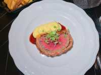 Tasting Menu既價錢已經包哂幾個courses， 仲有Beef Wellington，質素又高，真係好抵食～ 