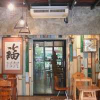 CHIC  CHIC คาเฟ่ท์ จ. อุตรดิตถ์