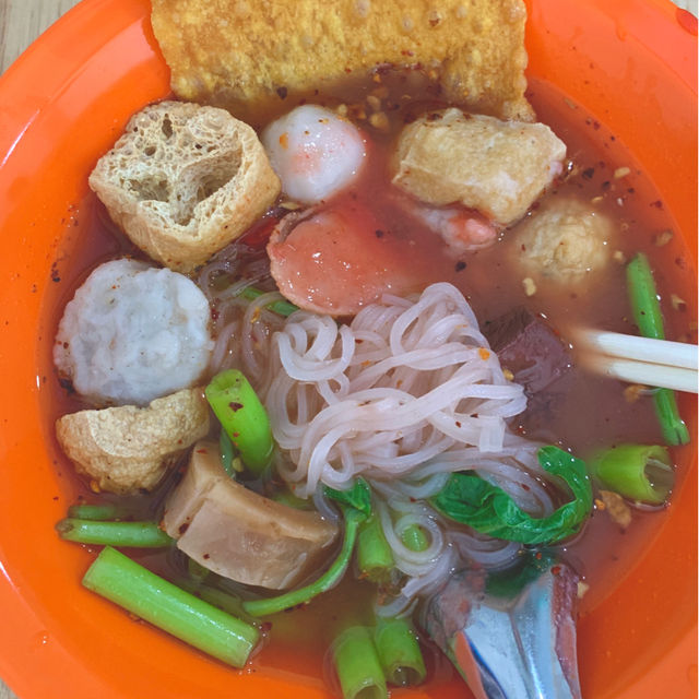 อู้ ฟู่ ก๋วยเตี๋ยวเย็นตาโฟต้มยำ สะพานควาย