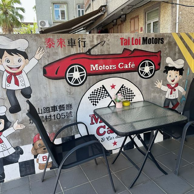 香港👦🏻車迷小男生必去🏁跑車主題餐廳🏎️