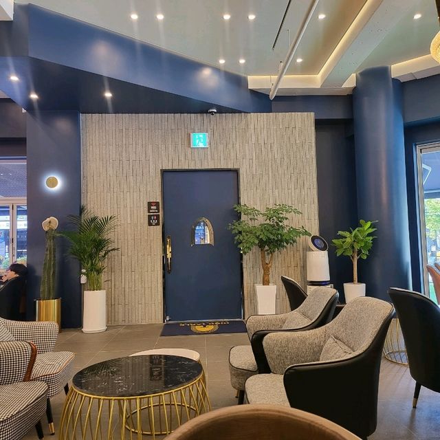 일산 미관광장 24시 카페 , 디저트가 맛있는 ' 하이테이블 ' ☕️ 