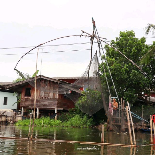 ย้อนวันวาน นั่งเรือเที่ยว ตลาดเก่าหัวตะเข้