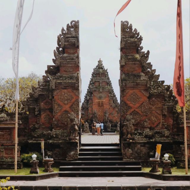 Batuan Temple, Bali