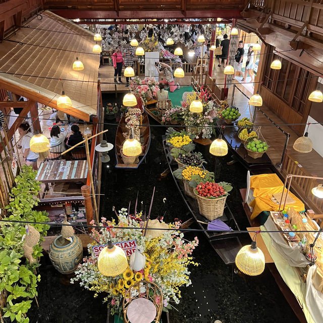 曼谷室內水上市場