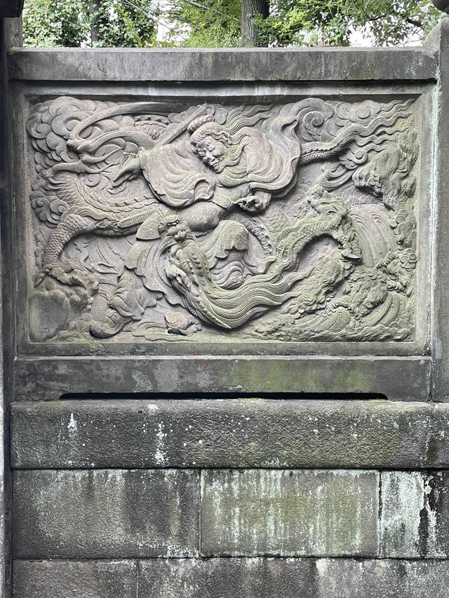 【東京都/高輪神社】元は稲荷神社 石門、石壁も必見！