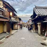 Time travel through streets of Kyoto
