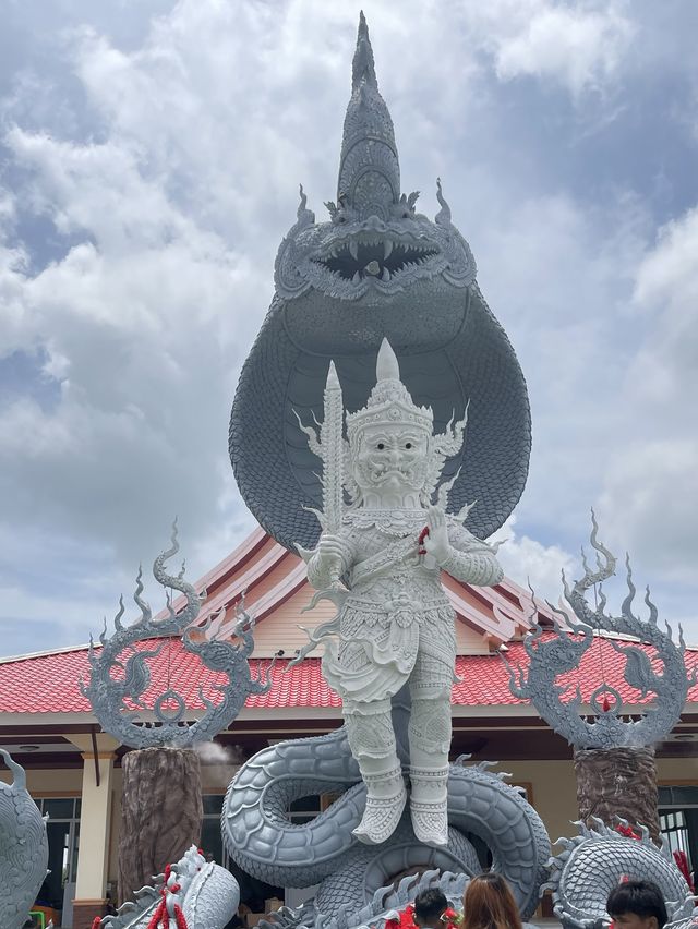 แลนด์มาร์กแห่งใหม่ของจ.ศรีสะเกษ 🐍