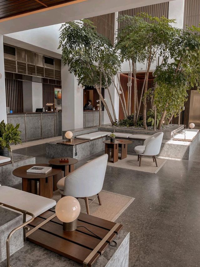Emtier French Dining