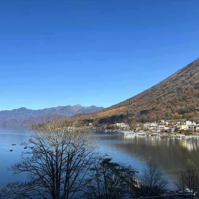 界。日光 紅葉與湖景🌅