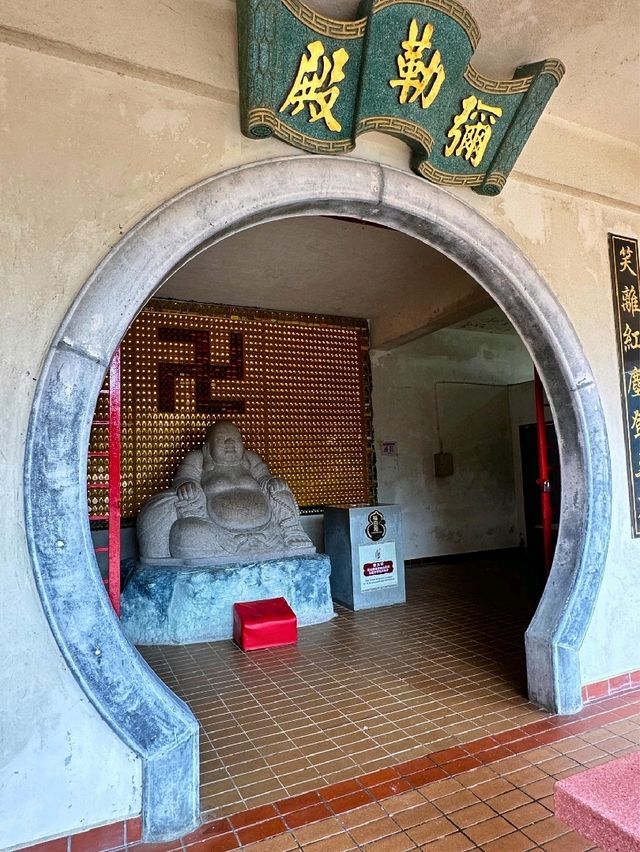 แนะนำว่าต้องมา Chin Swee Caves Temple 