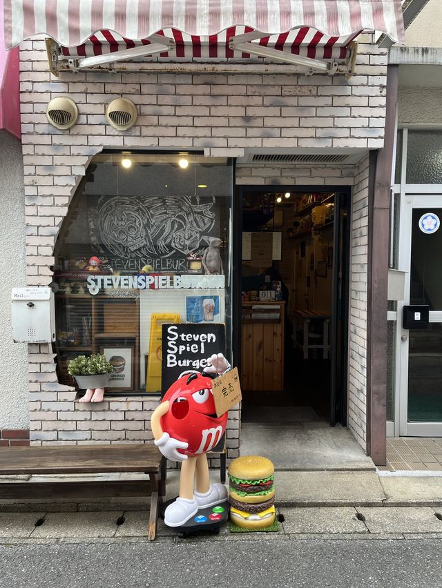 【福岡カフェ】月に3日だけ営業！幻のハンバーガー屋🍔