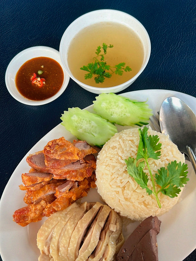 ข้าวมันไก่รวมโชคมอลล์