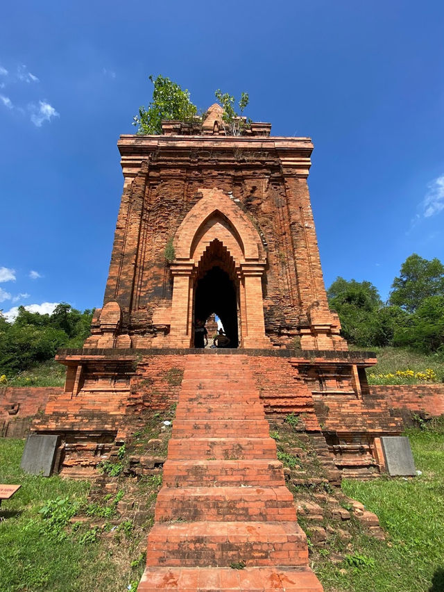 Banh It Cham Temple