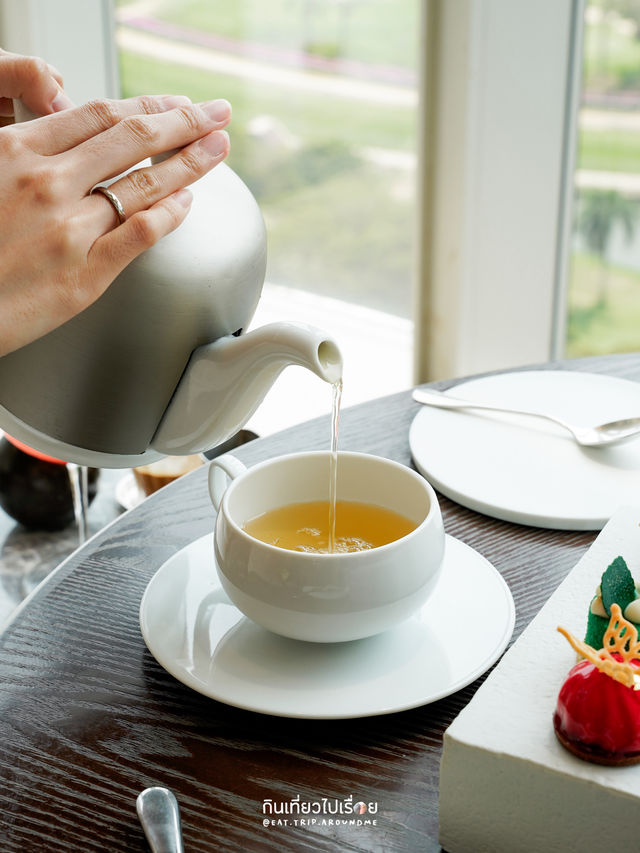 Afternoon Tea บนชั้น30 ของโรงแรมสุดหรูใจกลางเมือง