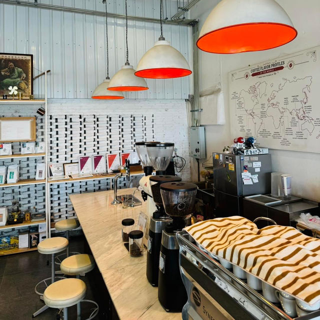 FIEOW Coffee ROOM Roaster Shop