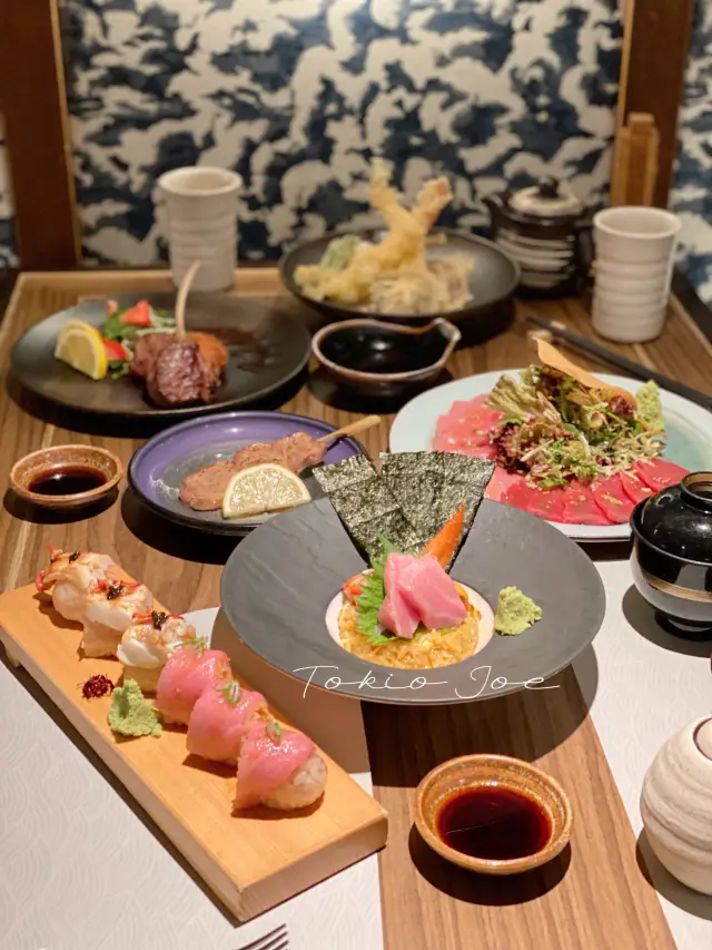 Central's Time-Honored Establishment. A Star-rated Japanese Restaurant.