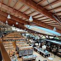 【佐賀県武雄市】武雄市図書館