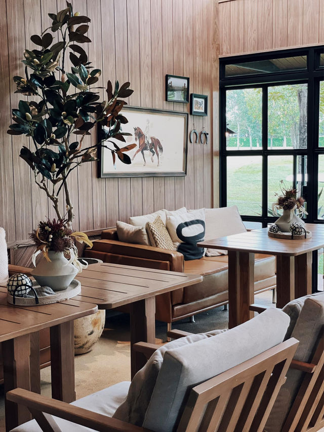 Trot Cafe Khaoyai คาเฟ่สไตล์โมเดิร์น