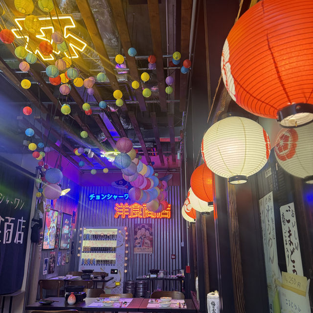 洋食商店：壽喜燒2人套餐，開心果雜莓芭菲
