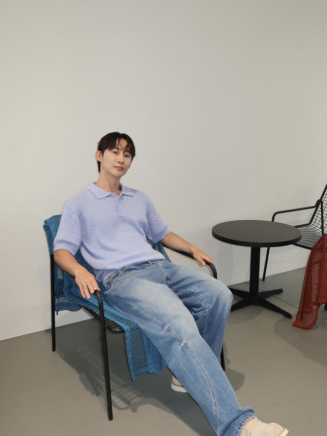 우영미 브랜드 감성이 담겨있는 리뉴얼 된 맨메이드 도산 카페!🕸️