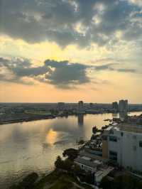 Montien Riverside Hotel