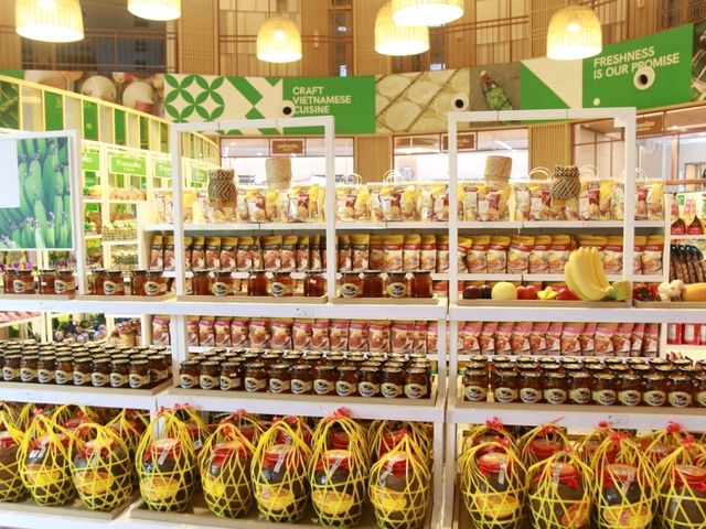 แวะทานวีทีแหนมเนือง ที่อุดรธานี