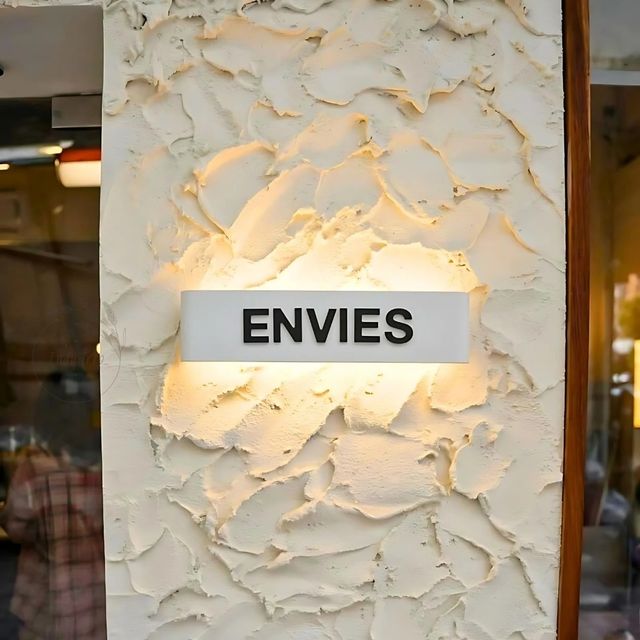 🍺 Envies Cafe คาเฟ่ปรับโฉมใหม่สไตล์มินิมอล
