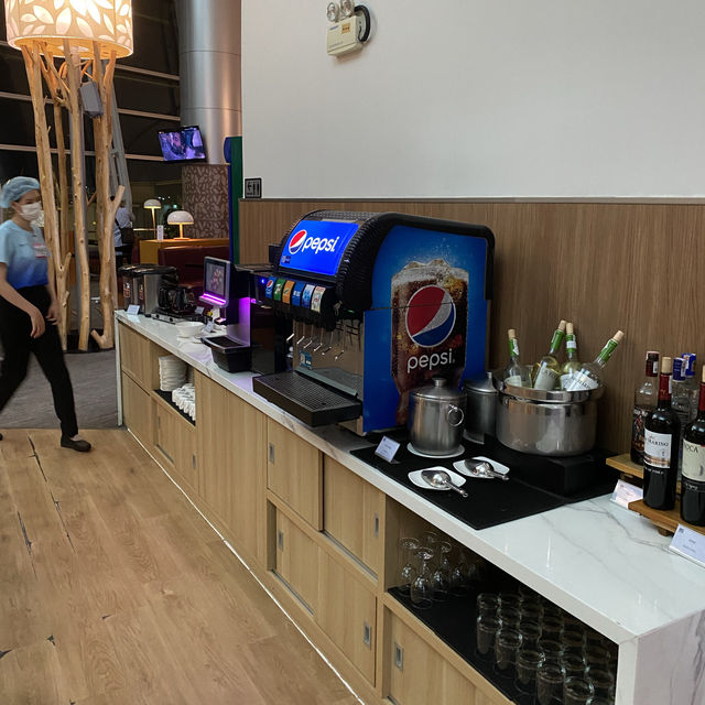 Rose Business Lounge เลาจน์กว้างขวางนั่งสบาย