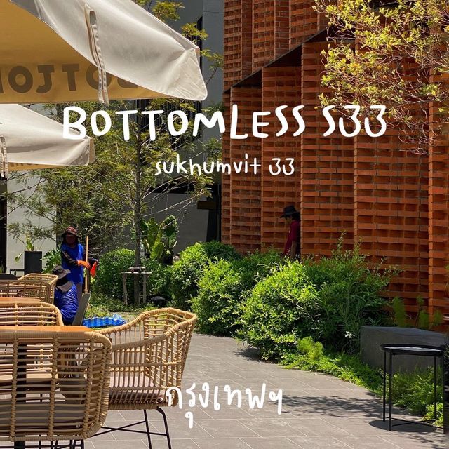 คาเฟ่ย่านพร้อมพงษ์